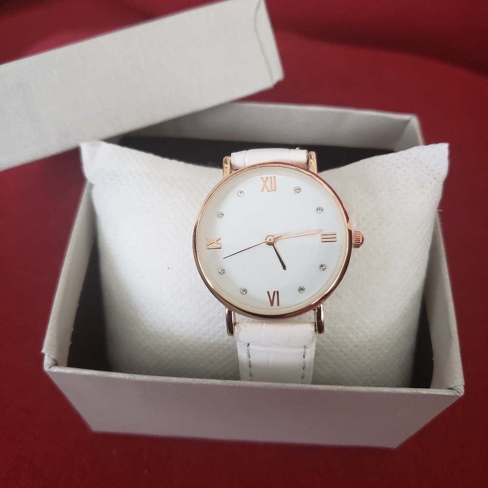 Womens watch - Picture 5 of 6